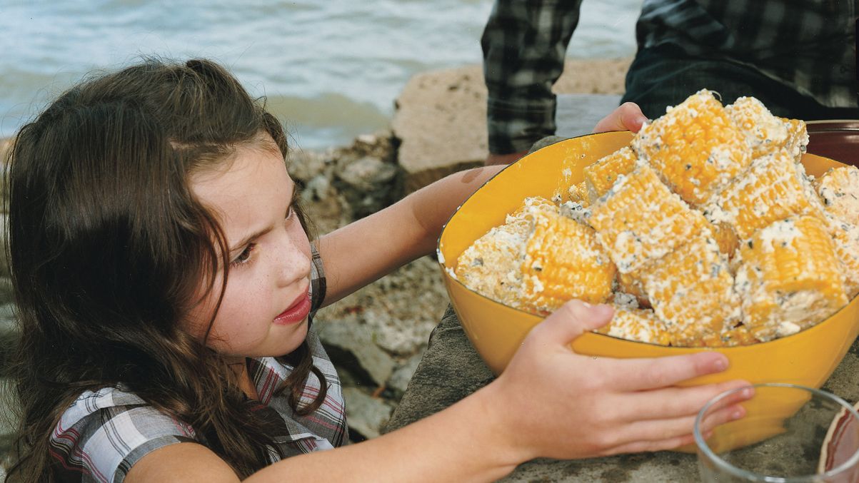 Diabetic-Friendly Corn on the Cob with Mint-Feta Butter