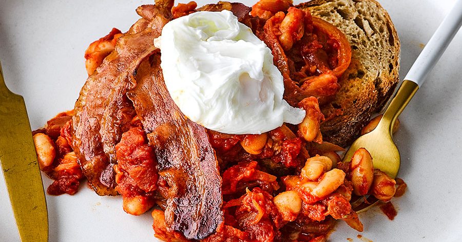 Diabetic-Friendly Baked beans on toast with pancetta & poached eggs
