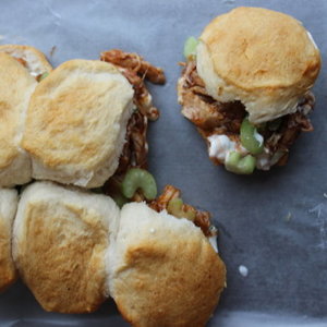 Diabetic-Friendly Barbecue Chicken Biscuit Pull-Apart with Buttermilk Ranch Recipe